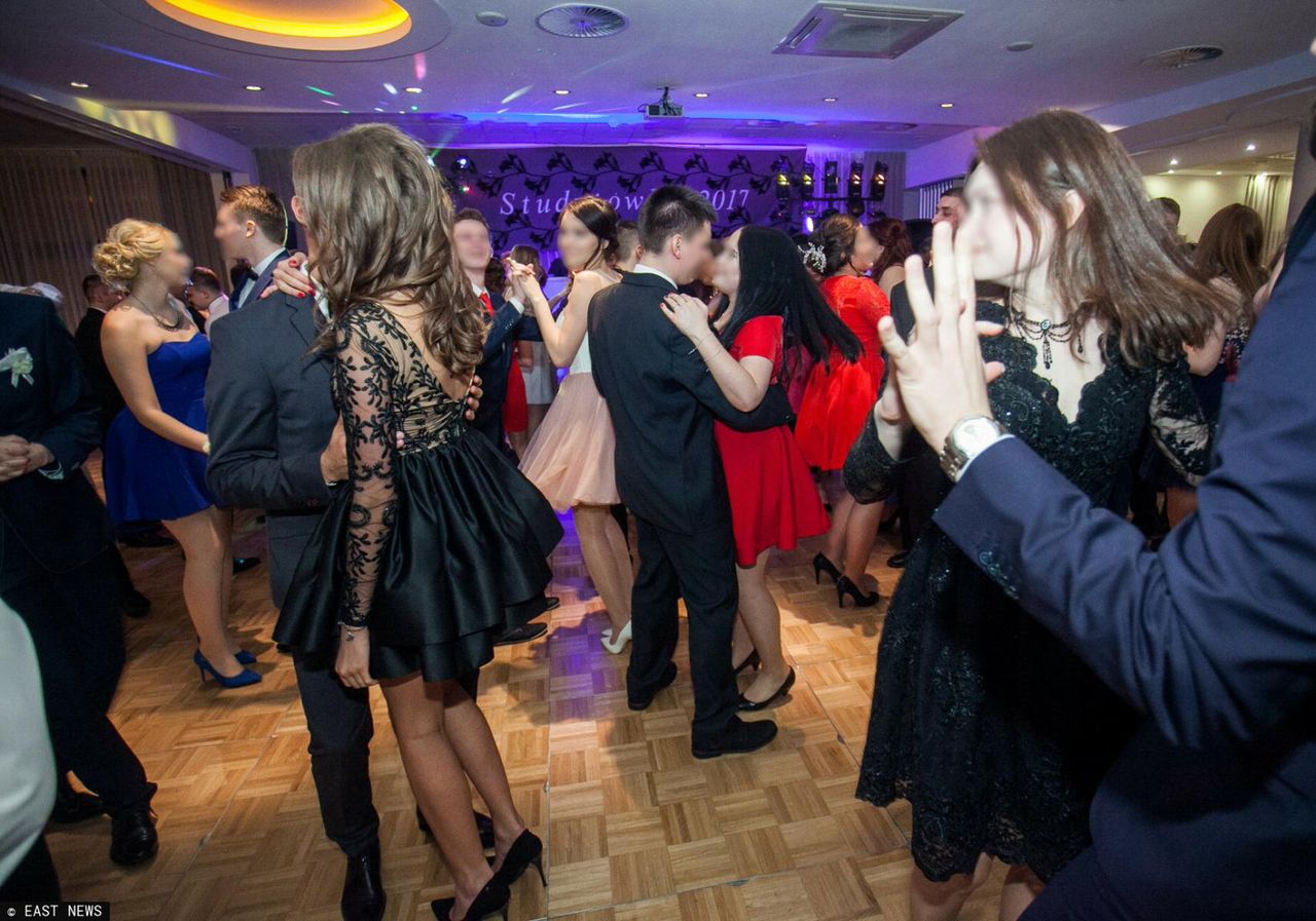 Ceny studniówek 2023 powalają. "Już nawet nie chce liczyć, ile wydam"