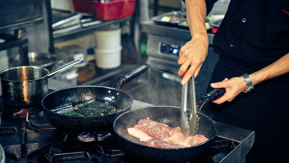 restauracja, knajpa, kuchnia, smażenie, gastronomia