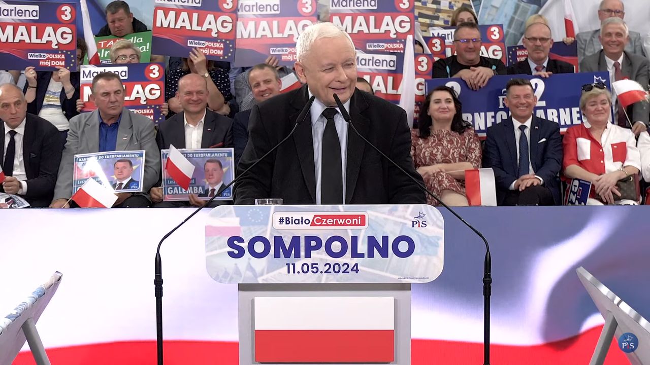 Kaczyński zwrócił się do kandydata. "Patrzę na smutną minę europosła"