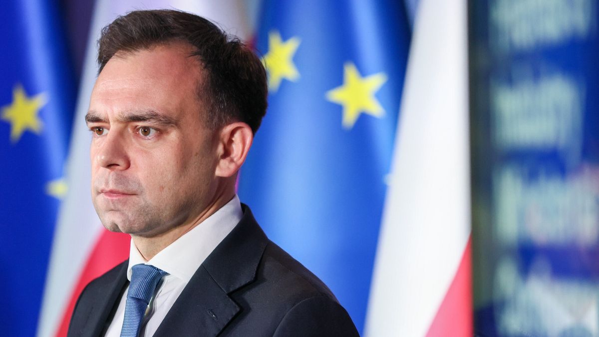 Minister Domański zmaga się z problemami fiskalnymi
