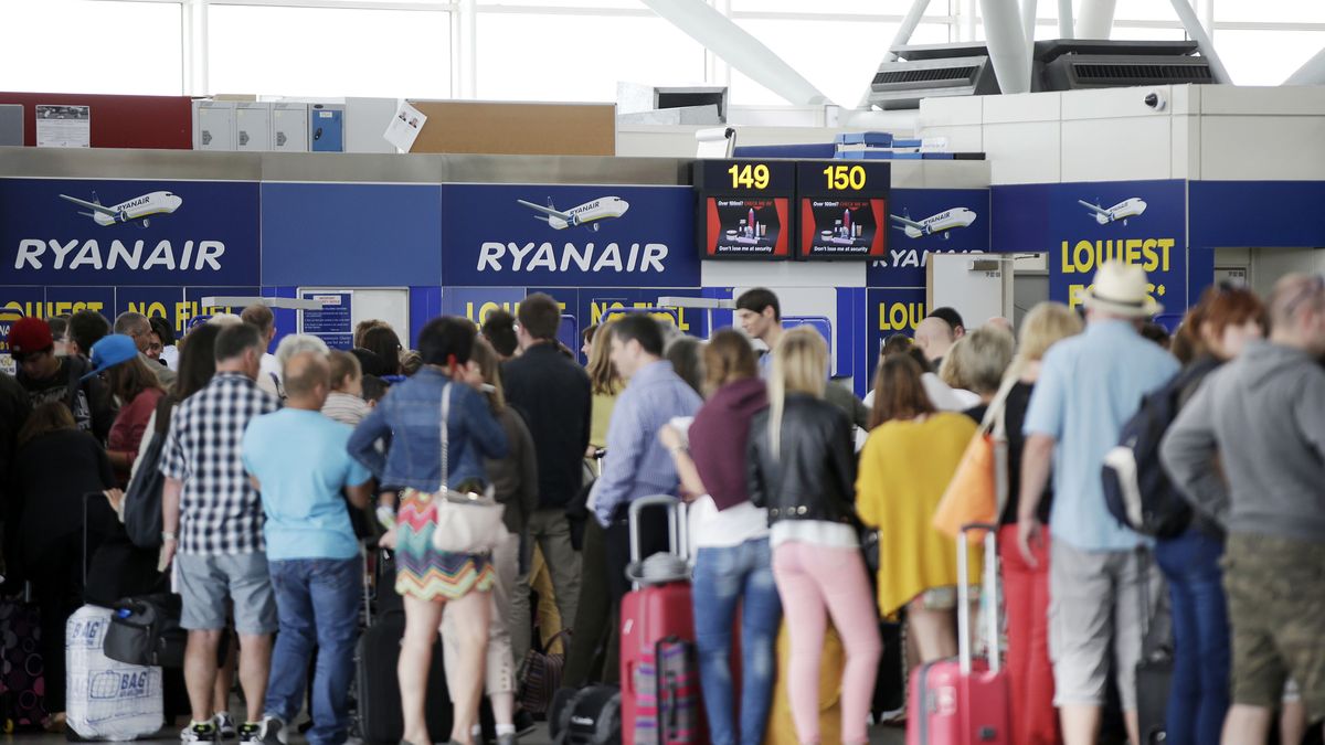 Stansted Airport As Multi-Million Pound Overhaul Begins
Passengers queue with their luggage for a flight with budget airline Ryanair Holdings Plc at Stansted Airport, operated by Manchester Airports Group (MAG), in London, U.K., on Wednesday, Aug. 7, 2013. MAG plans to spend about 40 million pounds ($61.3 million) sprucing up lounges and adding perks like valet parking to draw carriers like Etihad Airways and Emirates to London's Stansted Airport. Photographer: Matthew Lloyd/Bloomberg via Getty Images
Bloomberg
AVIATION; AIRPLANE; AIRCRAFT; P, ECONOMY; ECONOMIC; ECO, EMEA; EUROPE, FINANCE; FINANCIAL, TOURISM; TRAVEL, TOURIST; TOURISTS