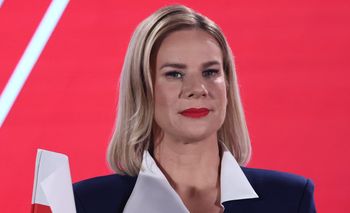Marta Nawrocka dwa razy w tej samej sukience. Ekspertka mówi o błędach