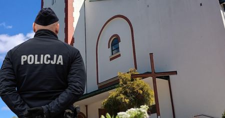 "Zamach" na kościół. Policja szuka wandala