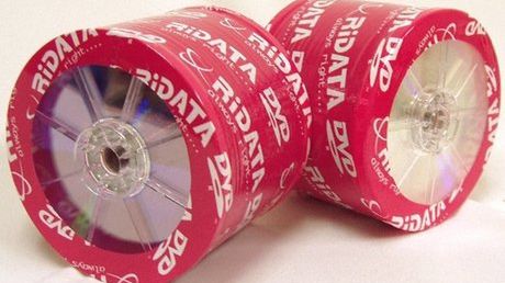 DVD trzymają się mocno - RIDATA DVD-R 1