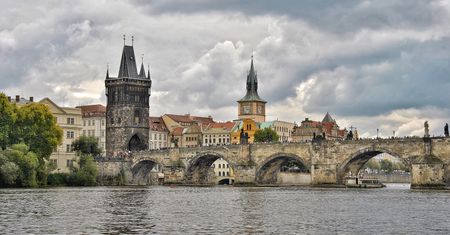 Czechy koronawirus i ponad 8600 nowych zakażeń