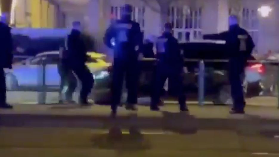 Są już pierwsze nagrania z momentu zatrzymania zamachowca 