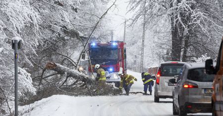 Śnieżyce odcięły ludzi od świata. Najgorsza sytuacja w jednej części Polski