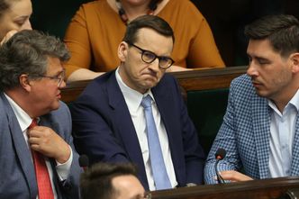 Unia nie wierzy w zapewnienia PiS. Dziura w finansach Polski będzie rosła