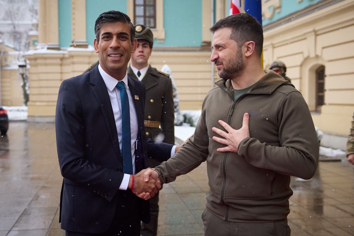 Rishi Sunak zapewnił o dalszym wspieraniu Ukrainy przez Wielką Brytanię (Photo by Ukrainian Presidency/Anadolu Agency via Getty Images)