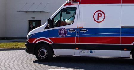 Słupsk. 4-latka wypadła z balkonu na 2. piętrze