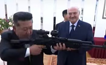 Karabin od Łukaszenki. Reakcja Kim Dzong Una