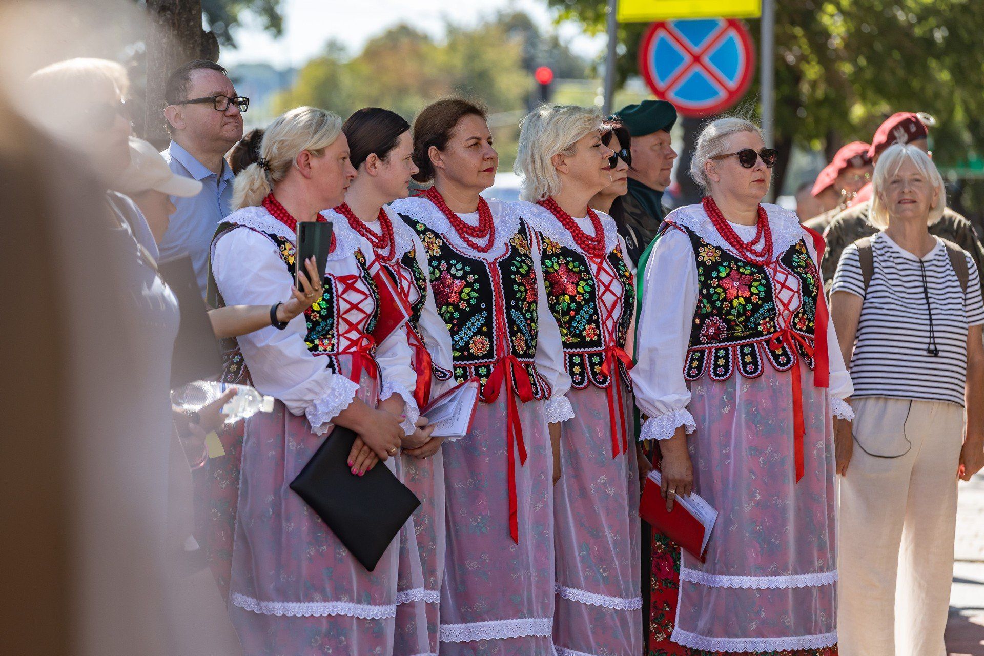 Złożenie kwiatów pod pomnikiem marszałka Józefa Piłsudskiego