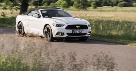 Ford Mustang Convertible 2.3 EcoBoost - 50 lat czekania