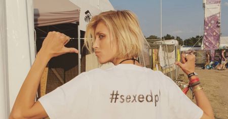 Anja Rubik NAPRAWDĘ wydaje podręcznik wychowania seksualnego. "Będzie we wrześniu w księgarniach za 19 złotych"