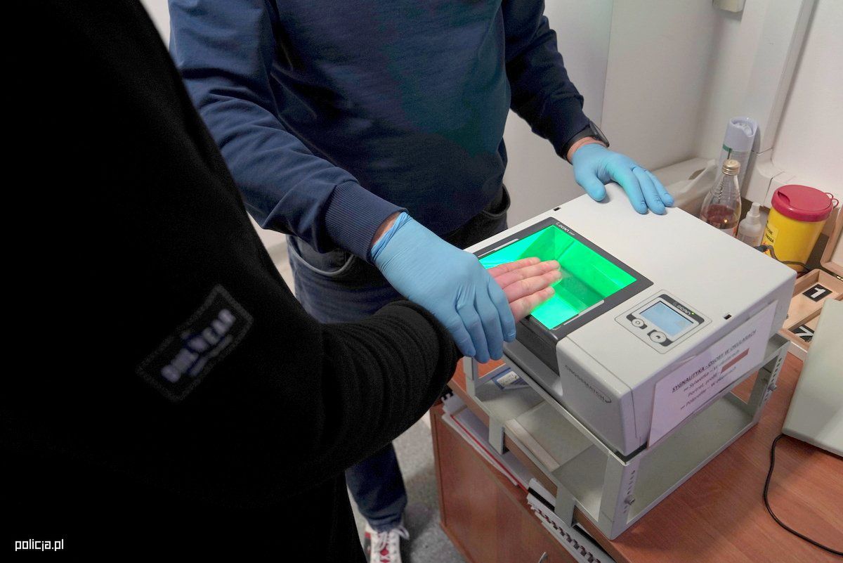 Fałszywe przeglądy za 50 tysięcy – trzech diagnostów z Inowrocławia usłyszało 265 zarzutów