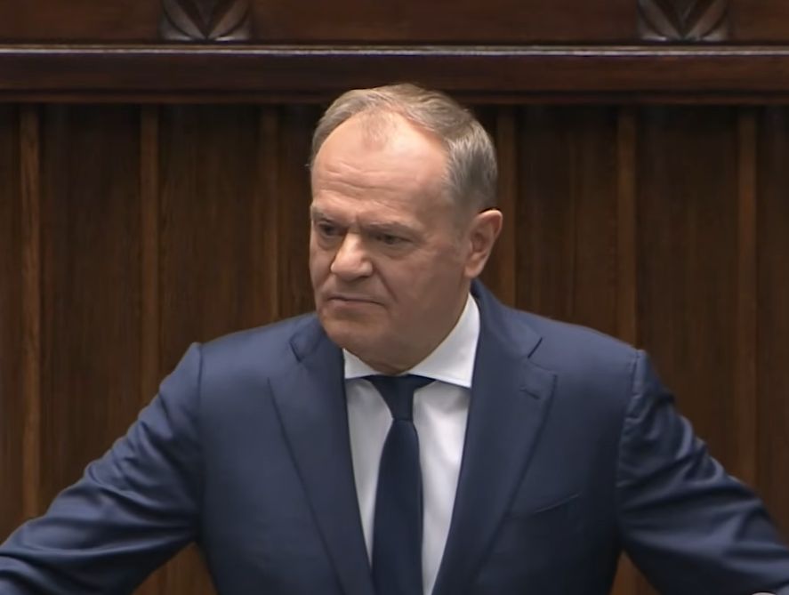 Osiem ofert w przetargu kancelarii premiera