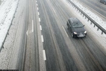 Drogi są przejezdne, ale uwaga na oblodzenie. Jest komunikat GDDKiA