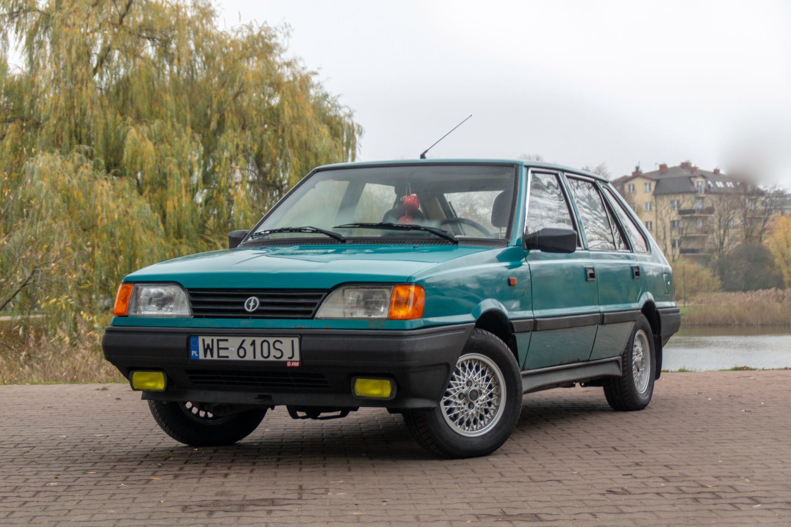 Polonez Caro produkowany był od 1991 do 1997 roku. Nasz egzemplarz pochodzi z 1994 r.
