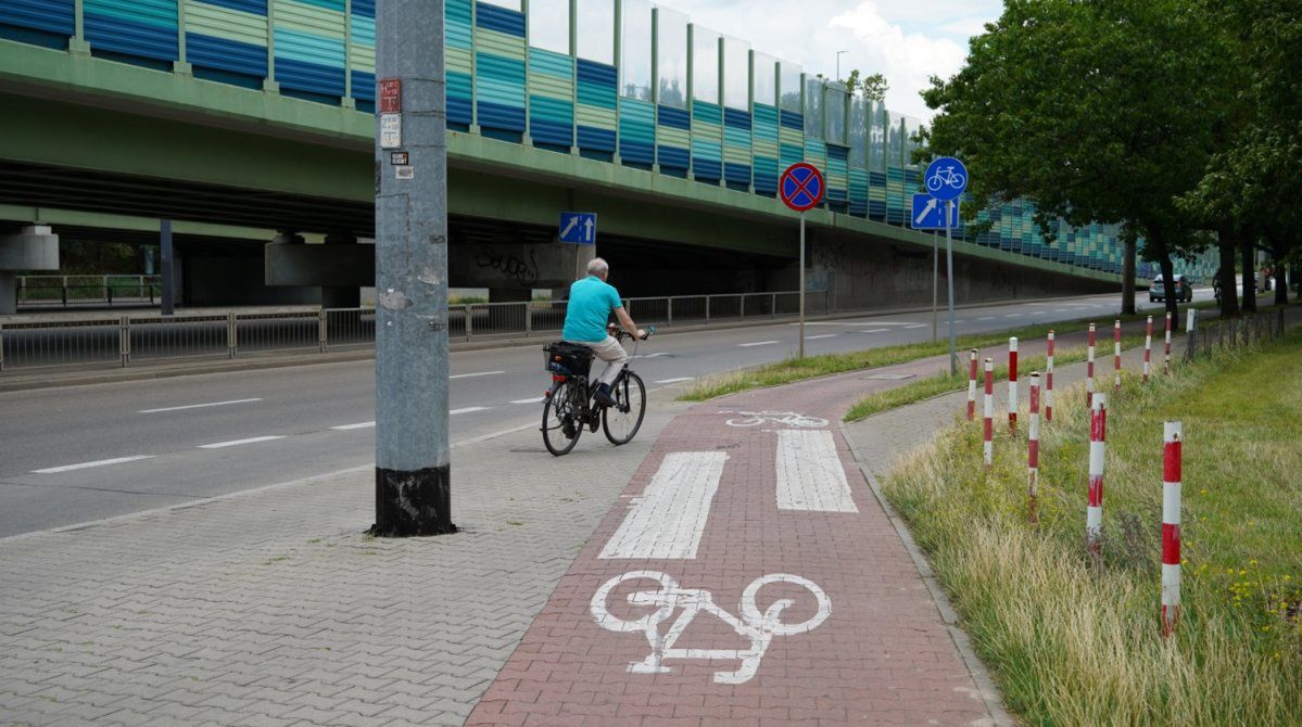 Warszawa: Remont na ul. Starzyńskiego większy niż planowano