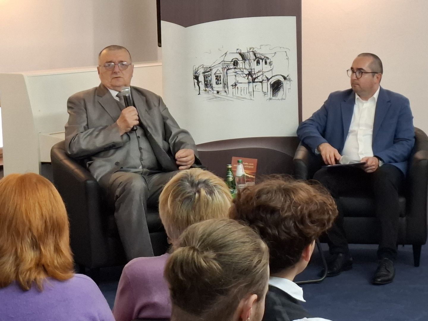 Spotkanie z Marianem Grotowskim, pisarzem z Radomska, podczas promocji jego najnowszej powieści