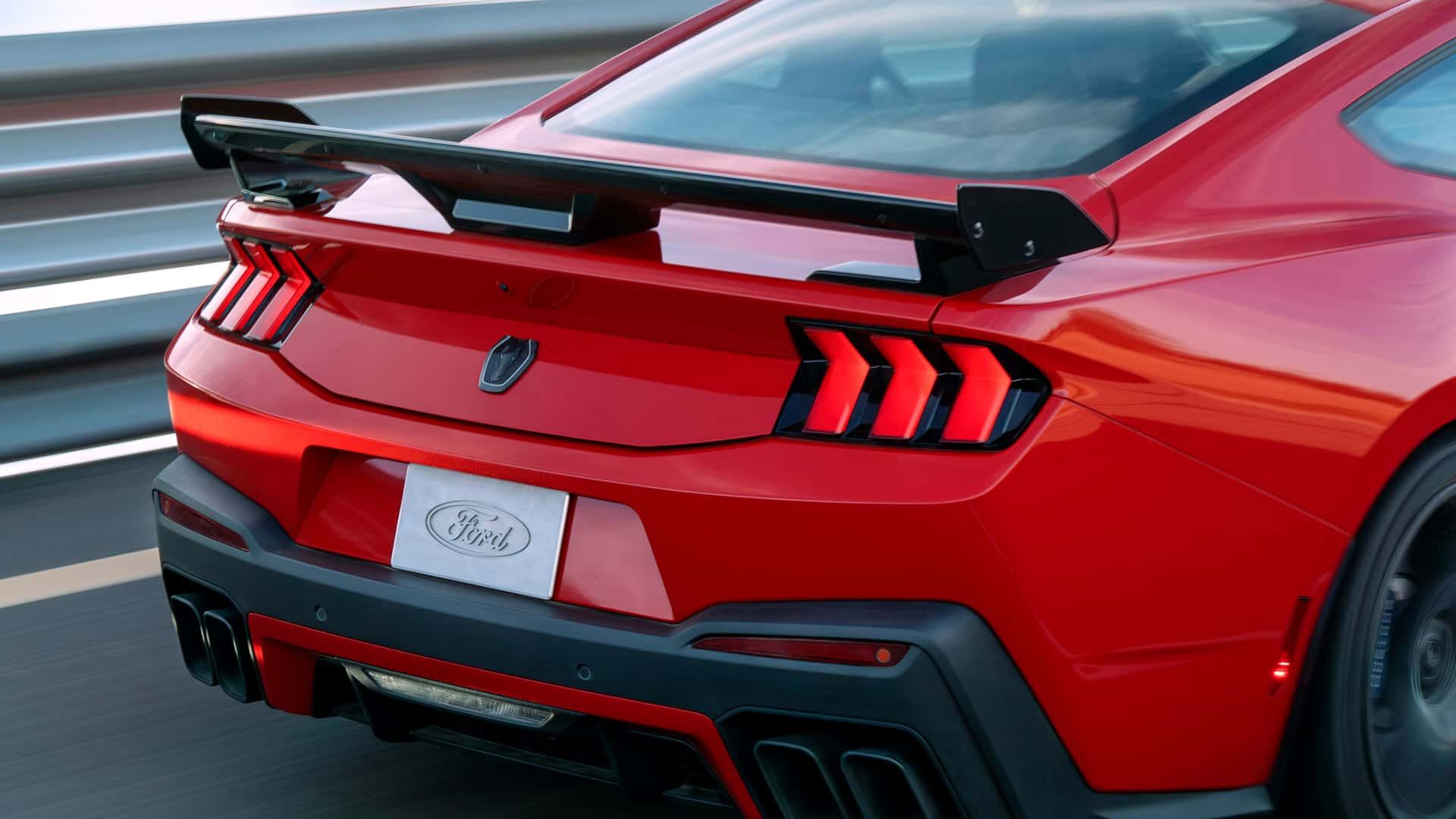 Ford Mustang Dark Horse SC