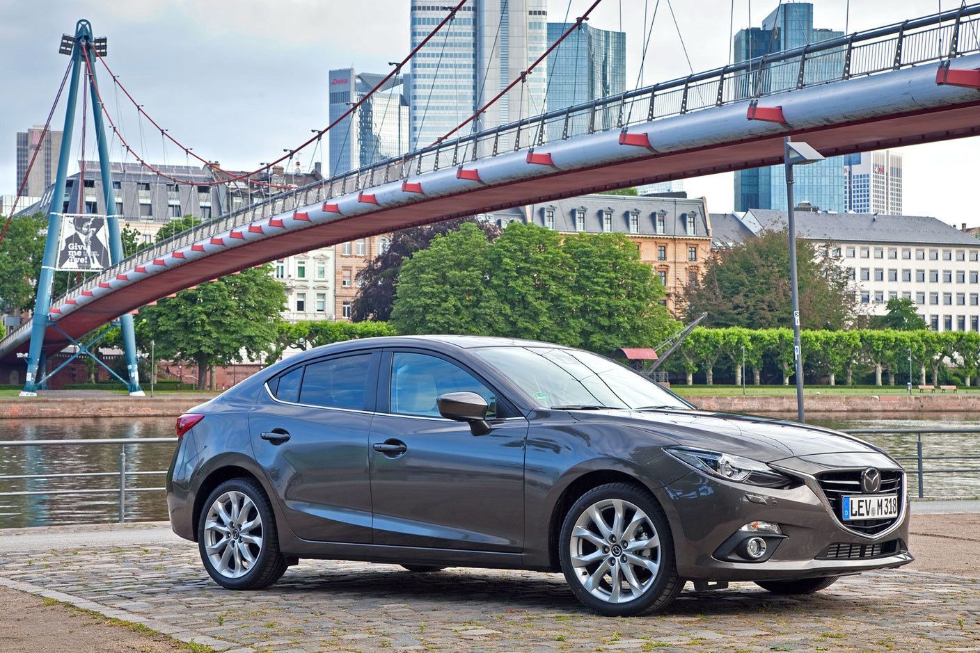 Nowa Mazda3 sedan w pełnej krasie [galeria] 5