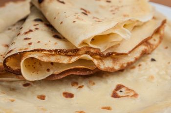 Dodaj zamiast mąki. Naleśniki wychodą lekkie, delikatne i puszyste