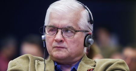Rozpoczął się proces Cimoszewicza. Chodzi o potrącenie staruszki