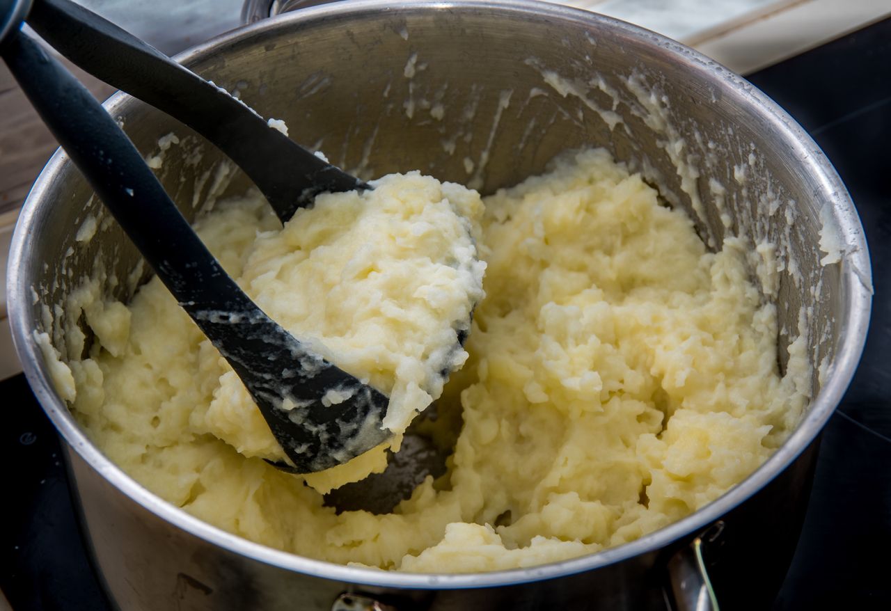 Dodaję do purée zamiast masła i śmietany. Podbija białko i poprawia smak