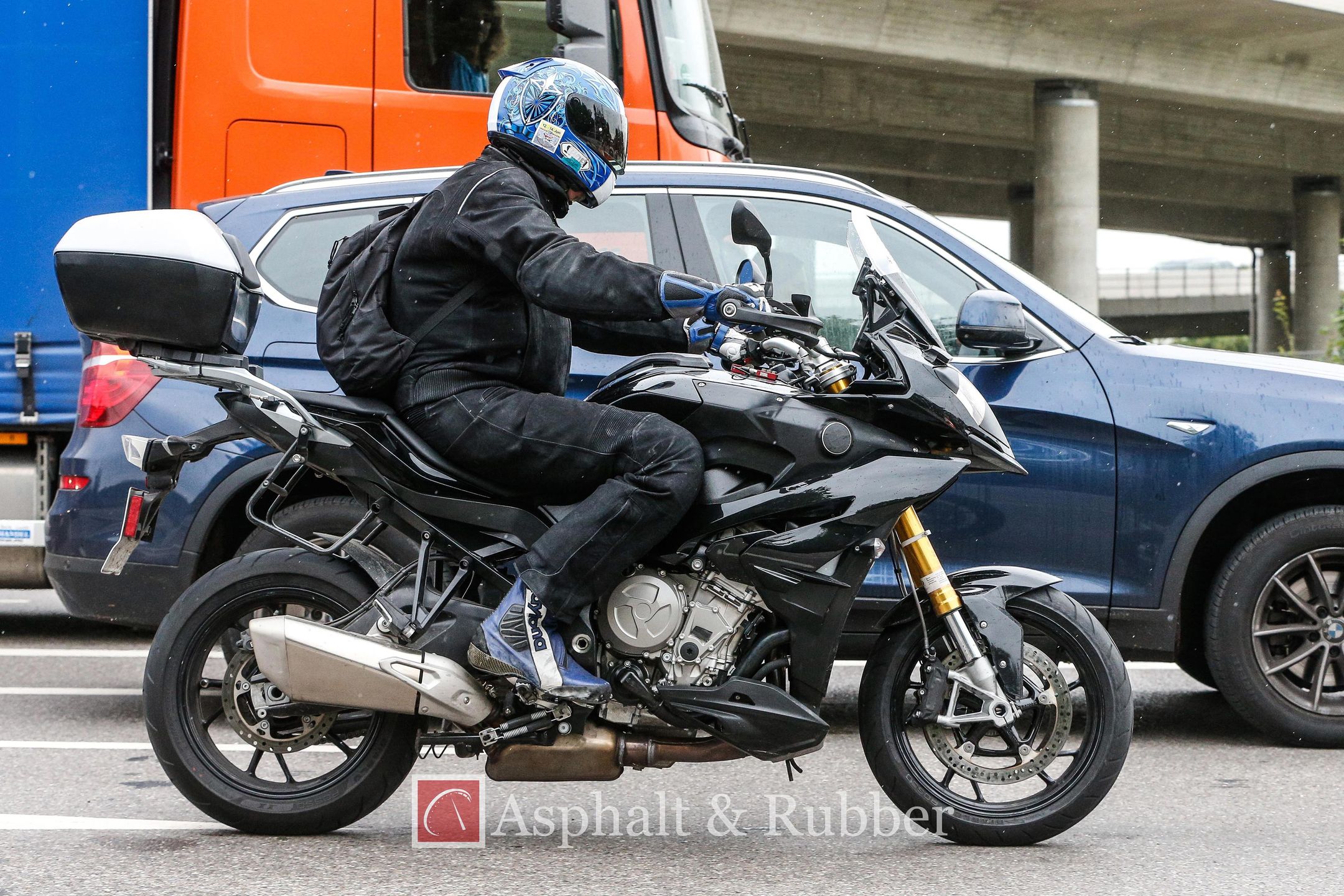 Nowy na rynku turystyków: BMW S1000XR 2