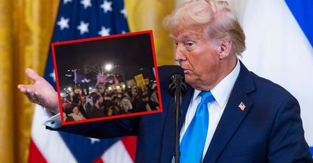 Zgromadzili się przed Białym Domem. Protest po słowach Trumpa