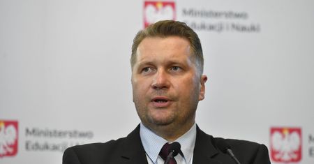 Minister Czarnek grzmi: jeśli seks traktuje się wyłącznie jako przyjemność, to jest upadek