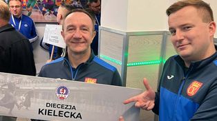 Diecezja Kielecka bardzo dobrze zaczęła 20. Mistrzostwa Polski Księży w piłce nożnej halowej w Bielsku-Białej. Jest już w ćwierćfinale