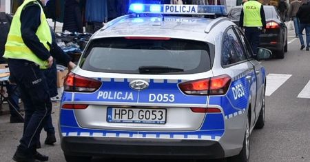 Potrącenie pieszego w Czemiernikach. Mężczyzna prowadził rower przy drodze jednokierunkowej