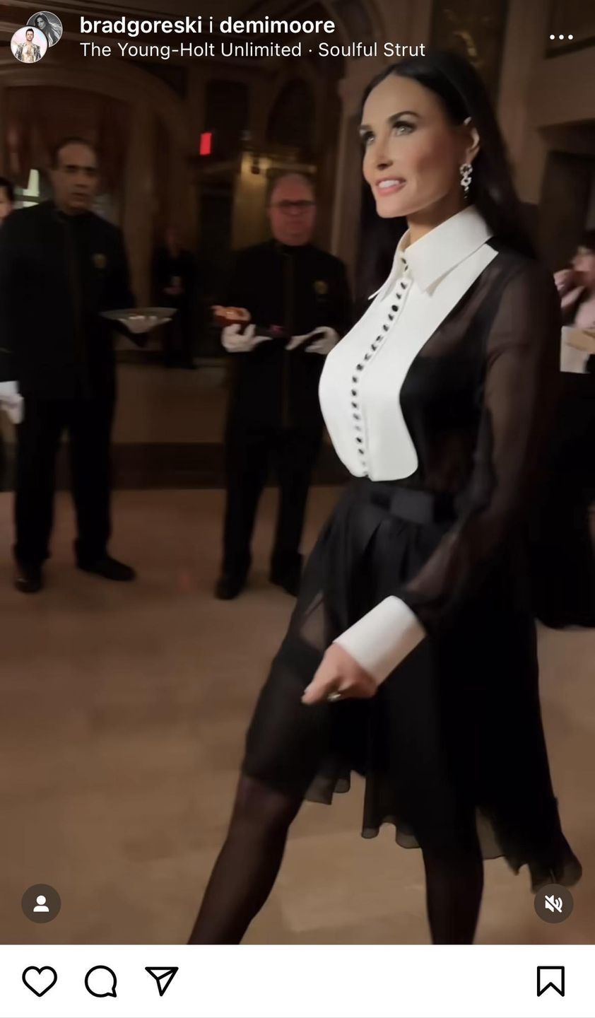 Demi Moore postawiła na prześwity 
