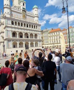 Turyści wstrzymali oddech. O godz. 12 wszystko było już jasne