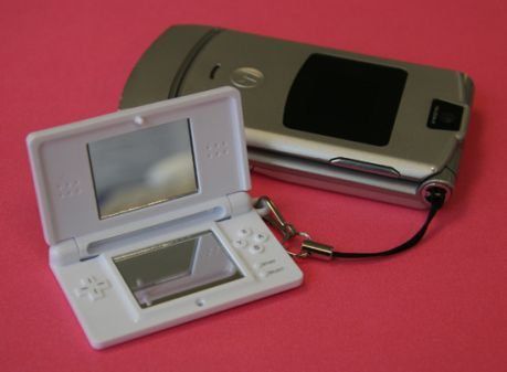 Nintendo DM Cell Charm