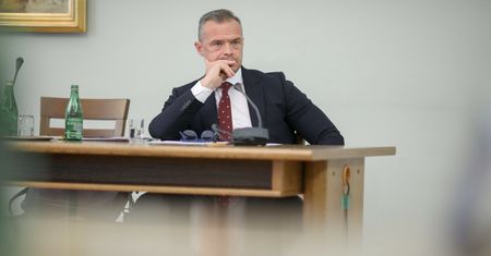 Umorzenie części sprawy przeciwko Nowakowi. Komunikat prokuratury