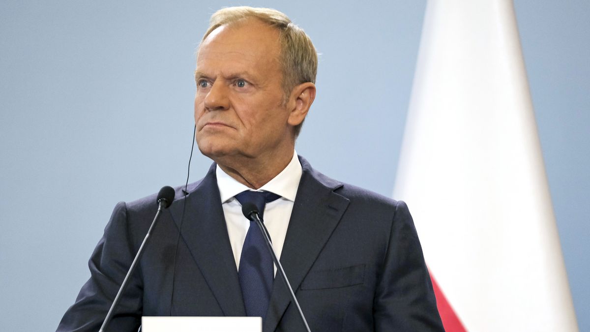 Bloomberg
emea, e.u., eu, media conference, european, polish, press, news conference, presser, media, euro members