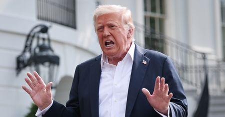 Trump powraca do wojny celnej. Znów grozi wysokimi stawkami