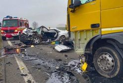 Kierowca audi zginął. Moment wypadku zarejestrowała kamera