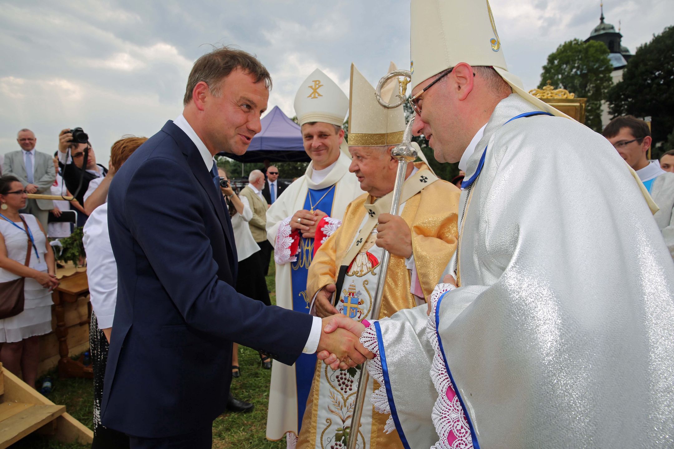 Andrzej Duda robi kampanię na podkarpackim weselu