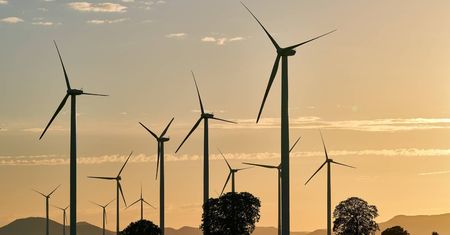 Rozwój energetyki wiatrowej. Oszczędności i 100 tys. miejsc pracy