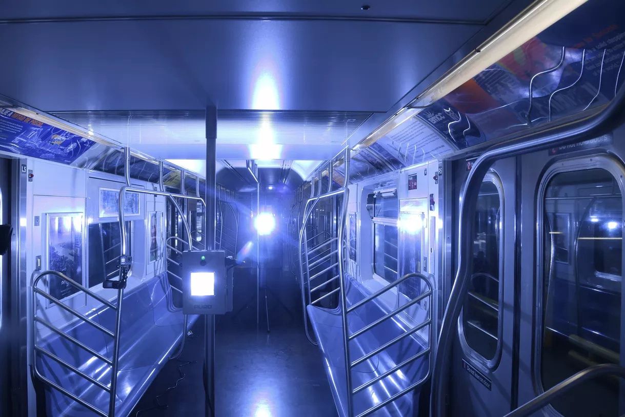 Ultrafiolet zabija koronawirusa. Amerykanie zainstalowali 150 potężnych lamp w metrze