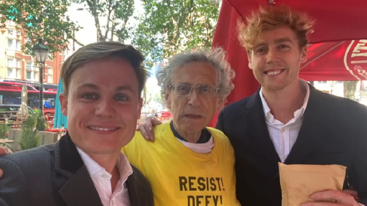 Youtuberzy zaproponowali 10 tys. funtów znanemu antyszczepionkowcy