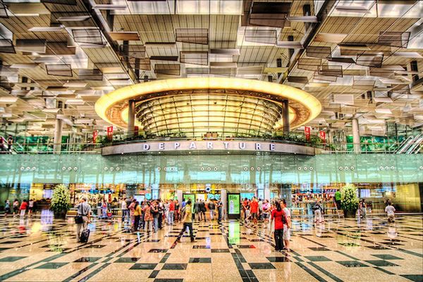 10 niesamowitych azjatyckich lotnisk