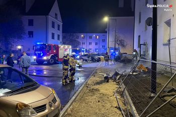 Nocny pożar w bloku przy ulicy Jana Pawła II w Sieradzu