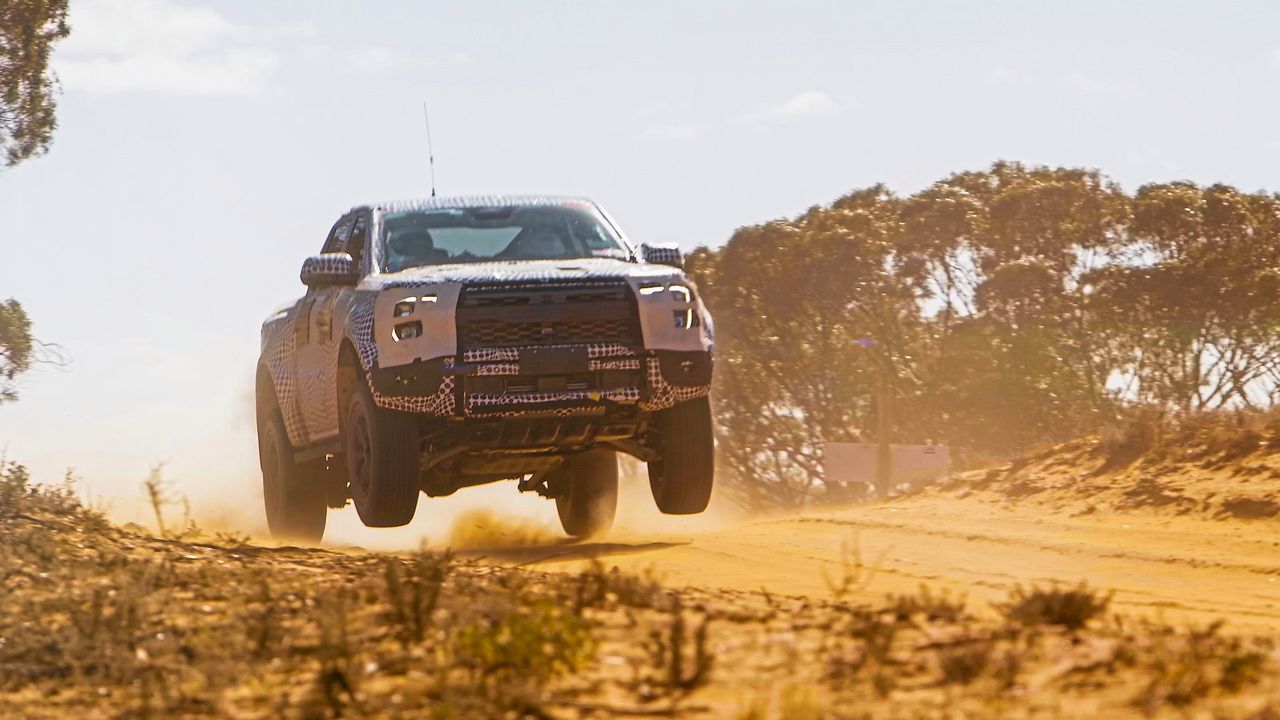 Nowy Ford Ranger Raptor w zapowiedzi. Znamy datę premiery