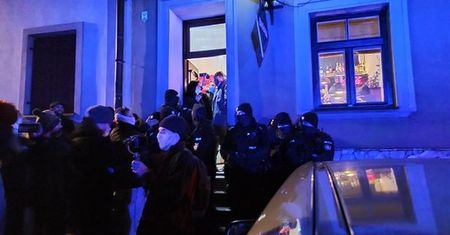 COVID-19. Restauracja w Cieszynie otwarta mimo zakazów. Akcja policji