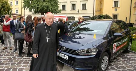 Tak mieszka kardynał Dziwisz. Przepych to mało powiedziane